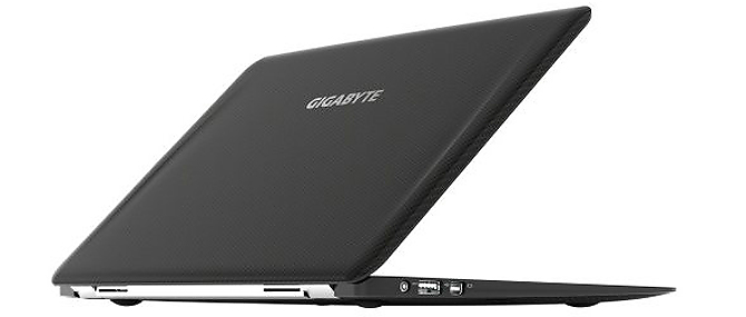 Gigabyte Technology представила ноутбук X11 весом в 975 грамм, корпус которого изготовлен из углеродного волокна.